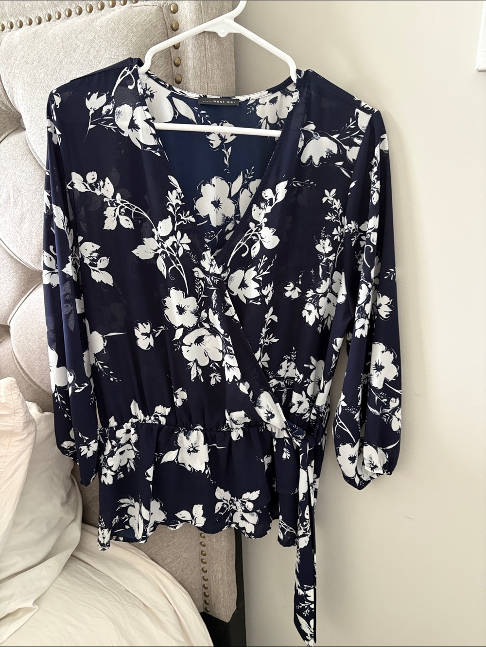 Floral Wrap Blouse - Navy & White - super cute!